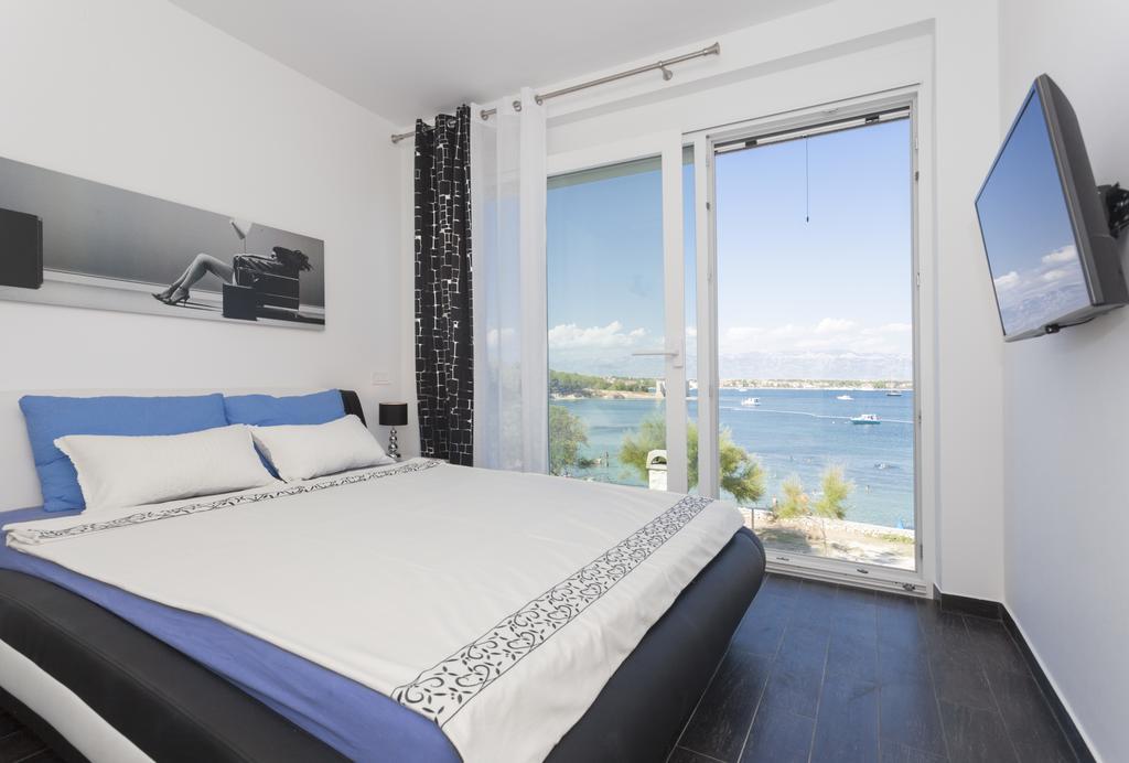 Apartments Svetec Vir Luaran gambar